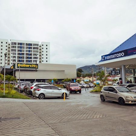 Aparta Estudios Zona 10 Armenia  Eksteriør billede