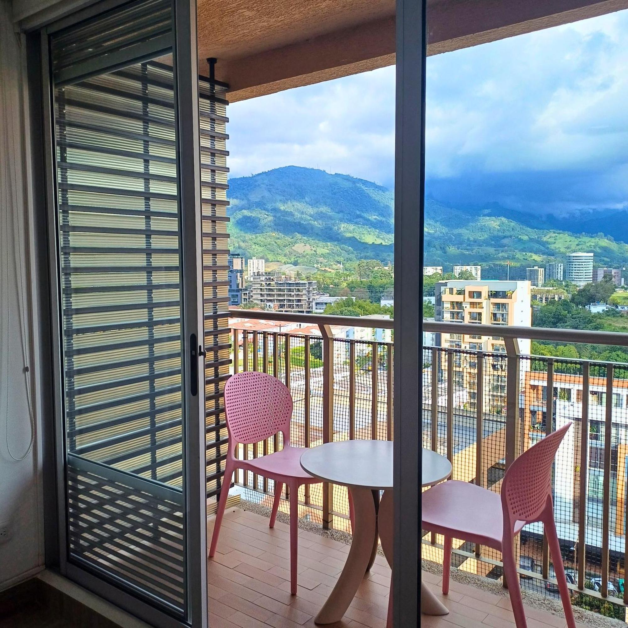 Aparta Estudios Zona 10 Armenia  Eksteriør billede